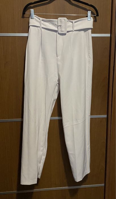 Set costum alb sacou si pantaloni cu curea Zara & Stradivarius
