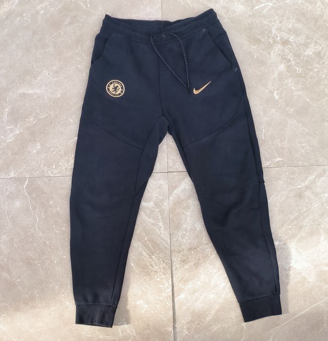 Nike Chelsea Sportswear Tech Flee размер S