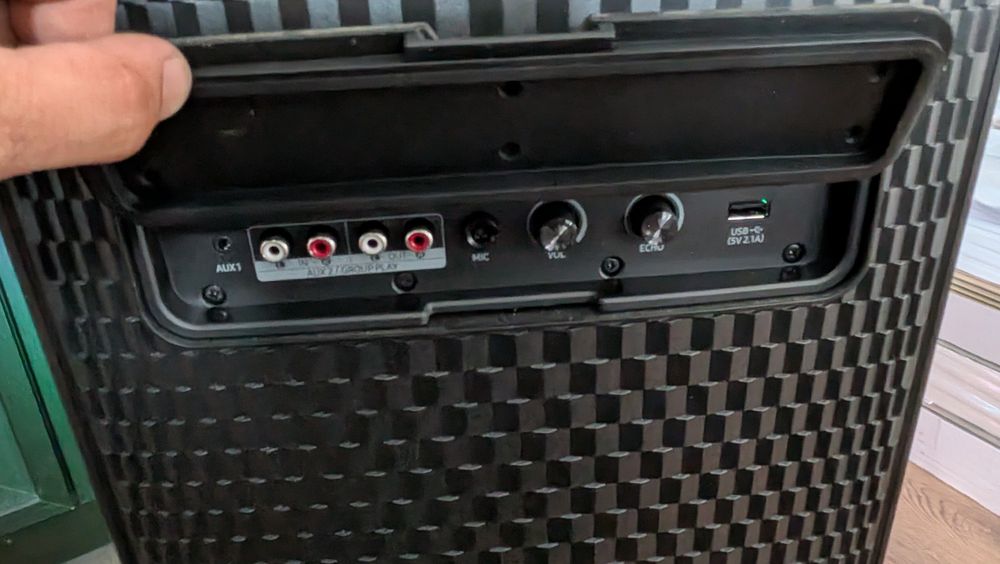 Samsung MX-ST  50 Преносима тонколона samsung bluetooth безжична