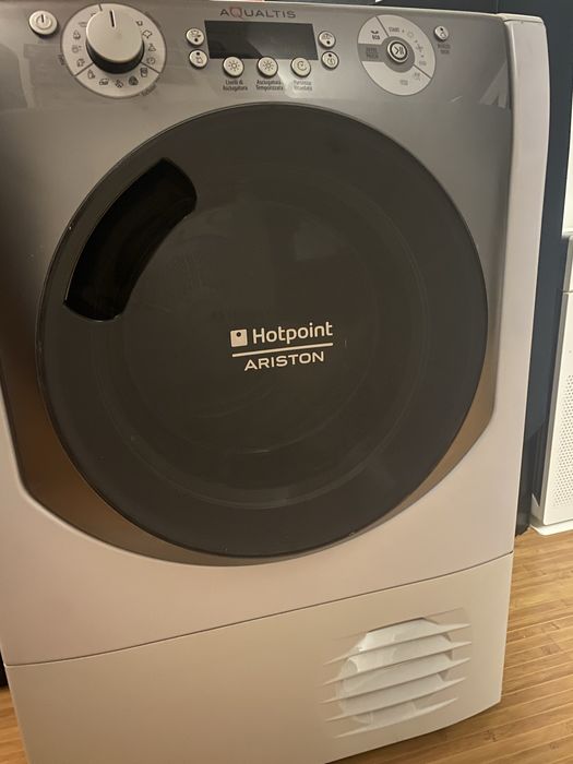 Работеща сушилня Ariston Hotpoint, модел AQC94F5T/Z1
