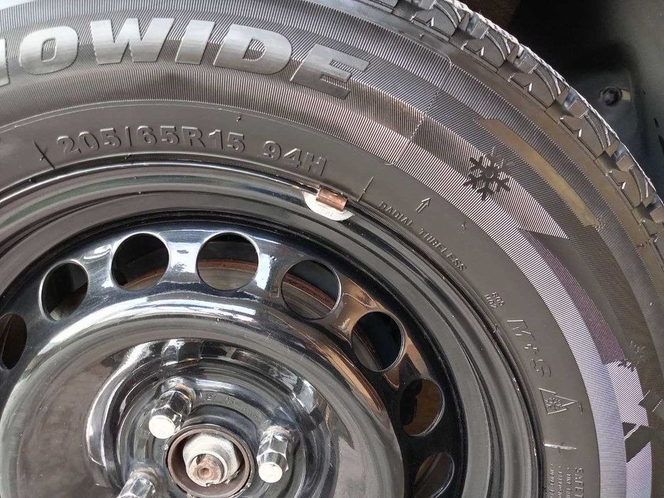 Продаются диски с шинами