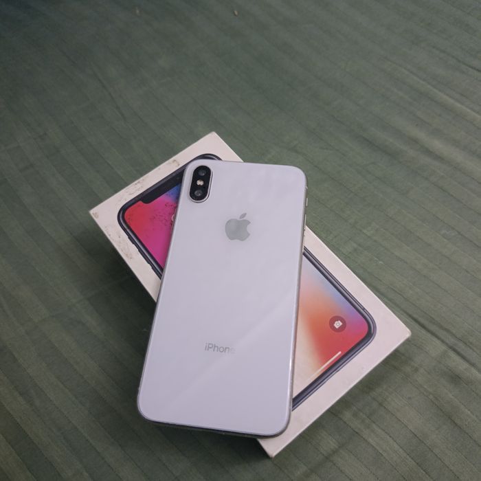 Iphone X в идеальном состояний