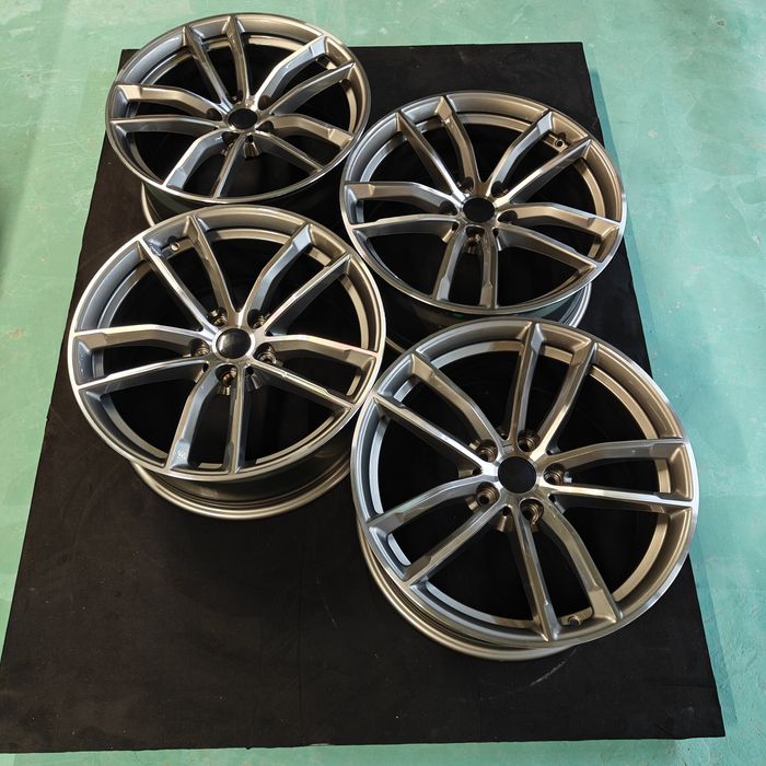 R18 PCD 5* 112 Комплект новых легкосплавных дисков H3003F