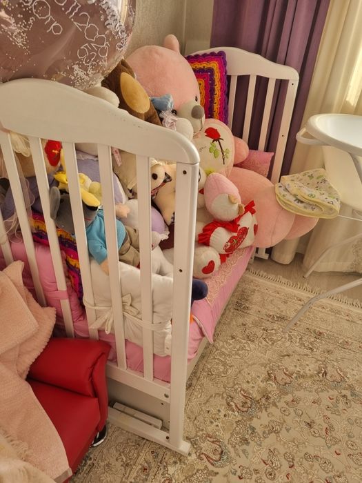 Кровать детская с матрасом