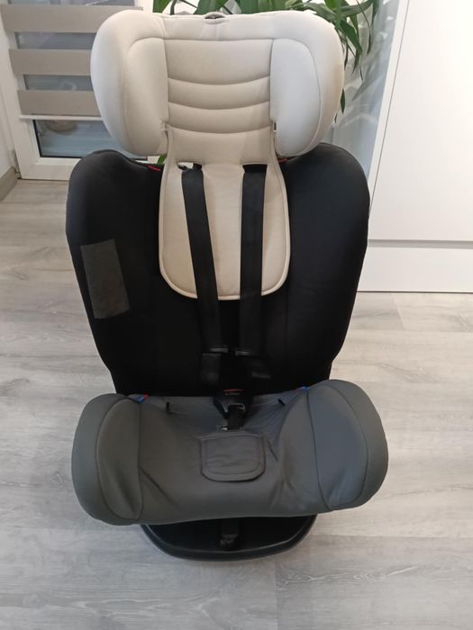 Scaun auto cu ISO fix