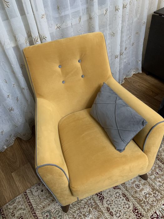 Продам диван и кресло