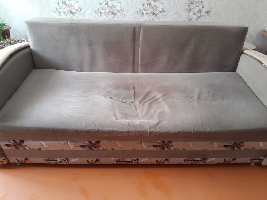 Продам диван раскладной