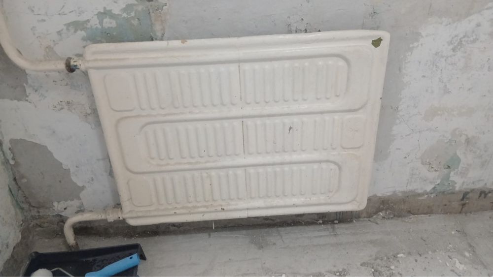 Продается батарея старого типа