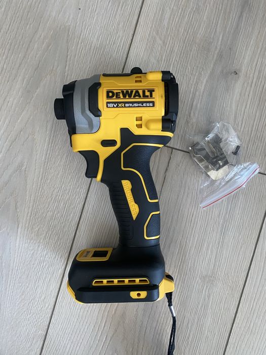 Masina de insurubat DEWALT DCF 850