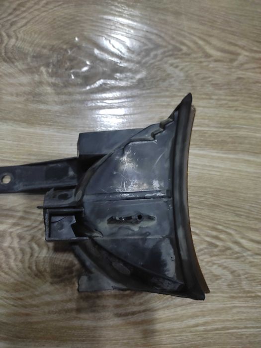 Продам поворотник на БМВ Е34