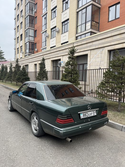 Мерседес w124 е220