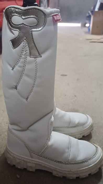 Нови ботуши на  Монета , 32 номер, 20 см стелка.