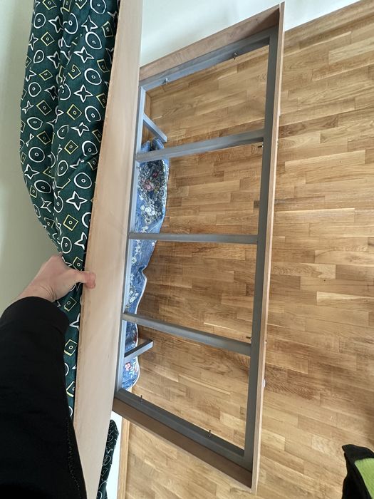 Односпальная кровать