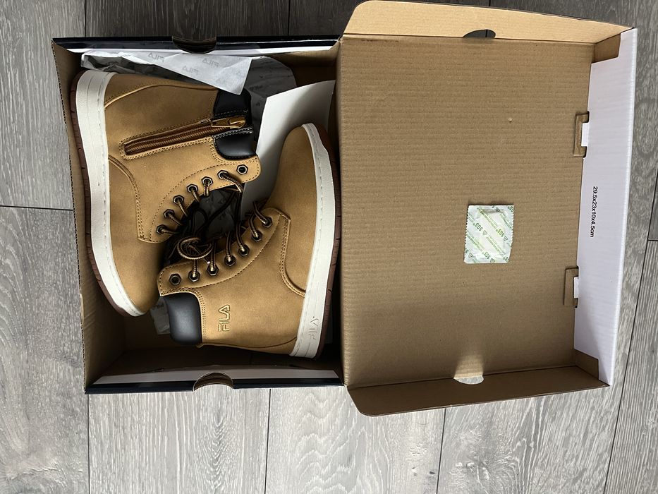 Fila зимни обувки ботуши размер 31 Bohemian mid JR чисто нови