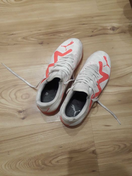 Стоножки за футбол Пума