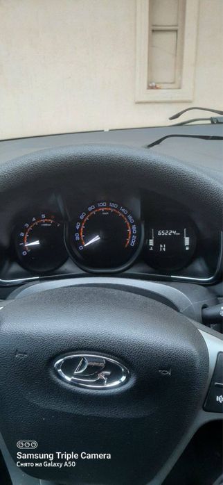 Lada X ray Avtomat 2020-yil srochna sotiladi