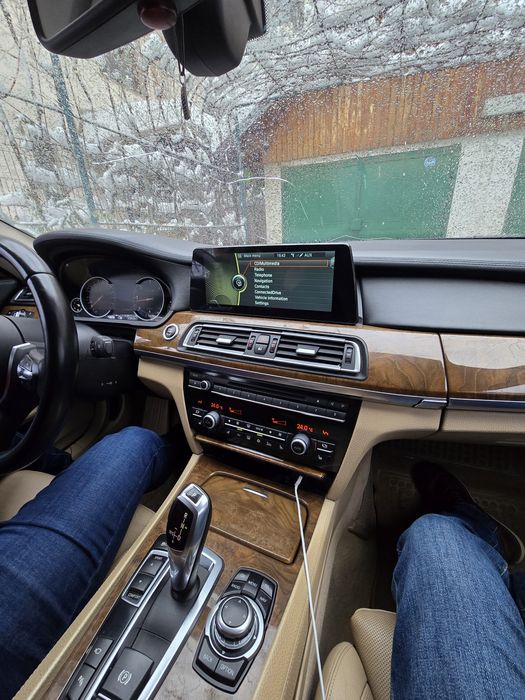 Navigatie android Carplay BMW seria 7 F01 Waze YouTube GPS BT USB