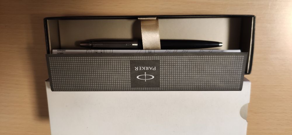 Pix Parker ediție de lux.Fabricat in Elveția.