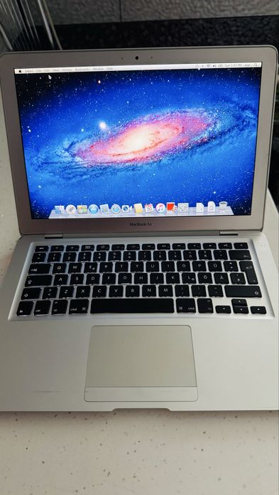 Macbook air a1237 13"
