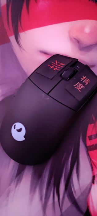 Vând mouse Hitscan hyperlight