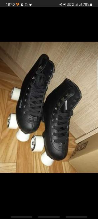 Vand patine cu rotile noi