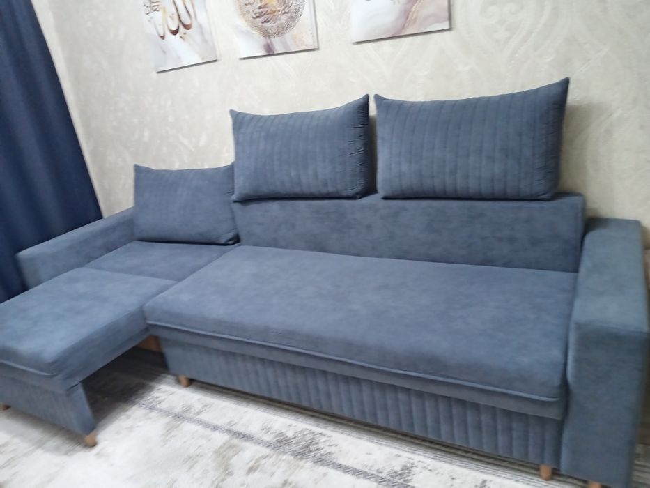 Продам Диван 3 м