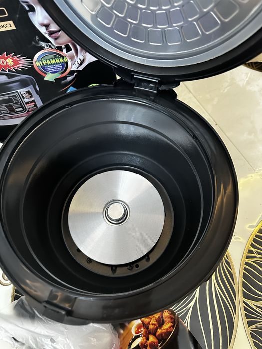 Мультиварка новая