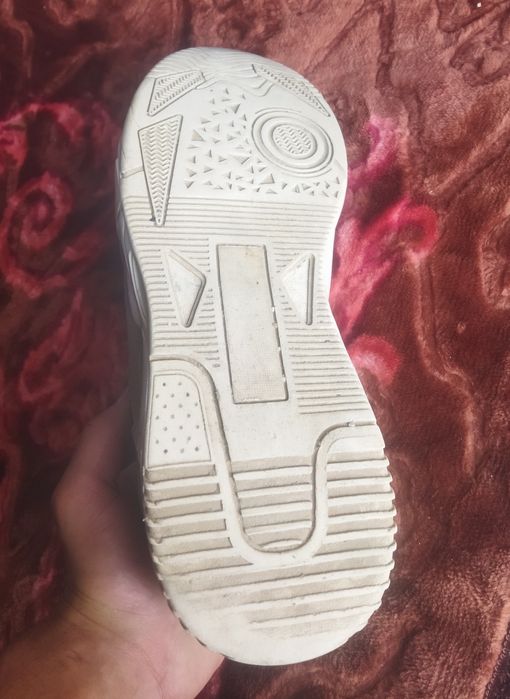 Кроссовки Adidas