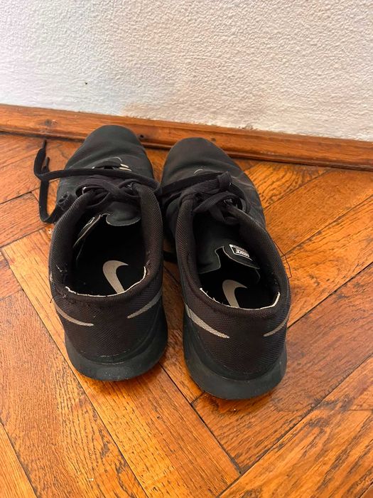 Adidasi Nike negri din panza, marime 41
