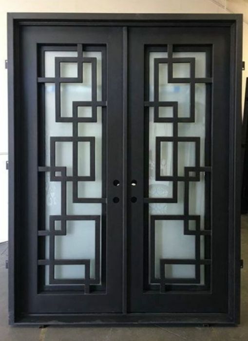 Двери металические