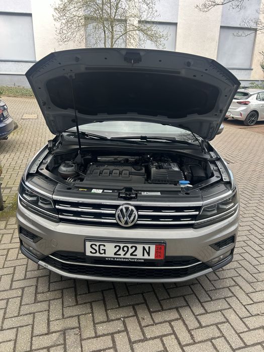 Vind Vw Tiguan 4x4 de 190CP impecabila carte service cu distributia sc