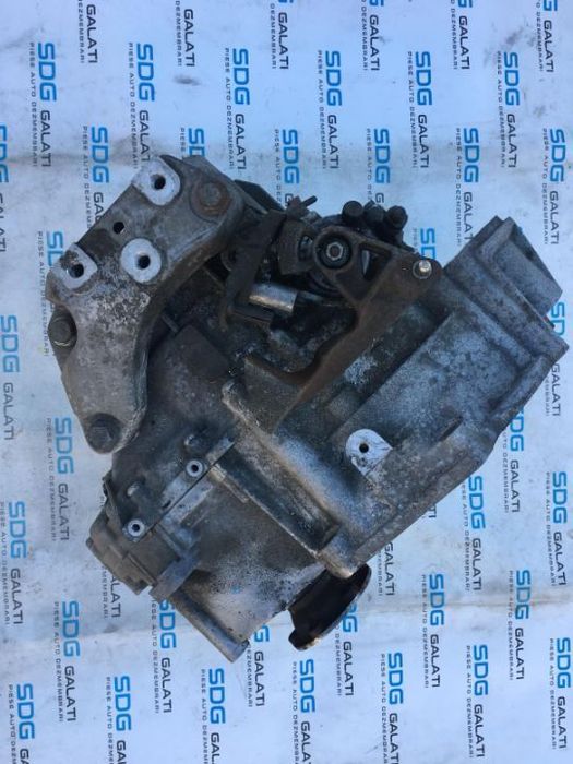 Cutie Viteze 6 Trepte Manuala VW Golf 5 2.0TDI 2003 - 2008 COD : KNS Proba Pe Masina