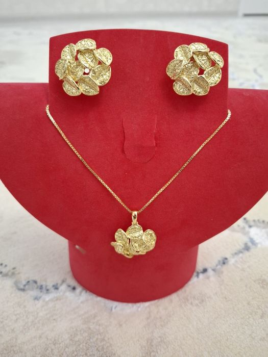 Har xil bijuteriyalar