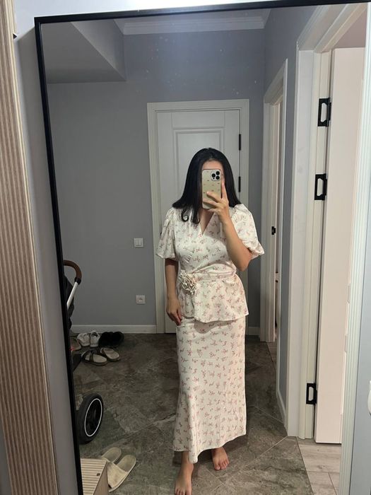 Продам новое платье