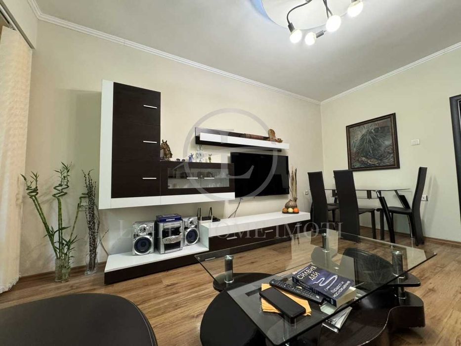 Продава се Тристаен апартамент в Пловдив, Кючук Париж - 60 кв.м за 2375 €/кв.м - Снимка #2