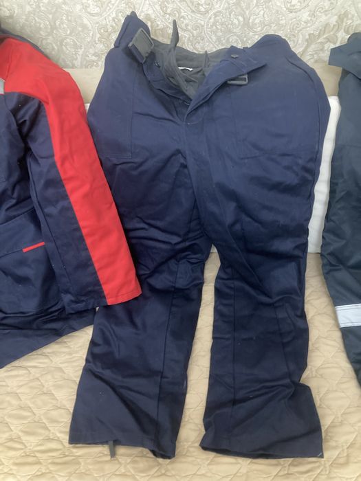 Продам спец. одежду с обувью.