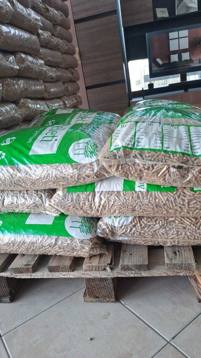 Peleti din lemn de salcam