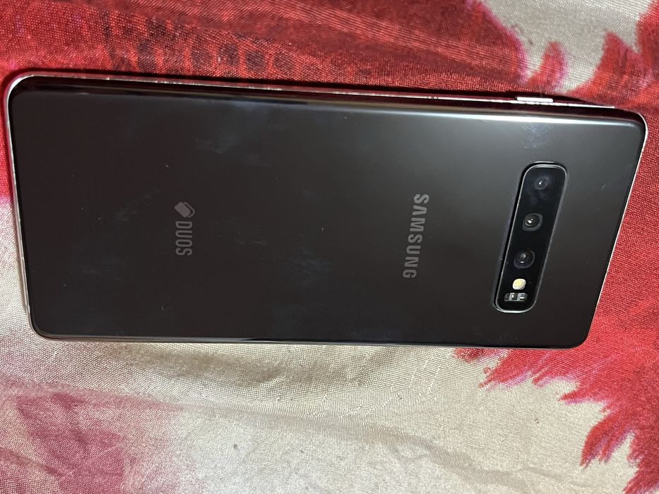 samsung galaxy s10+