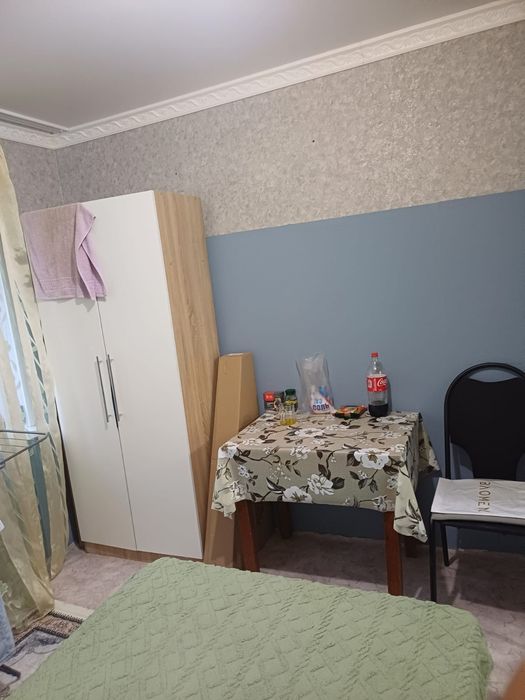 Продам ком в общежитии . Центр
