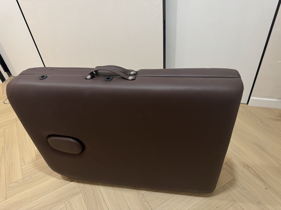 Массажная кушетка