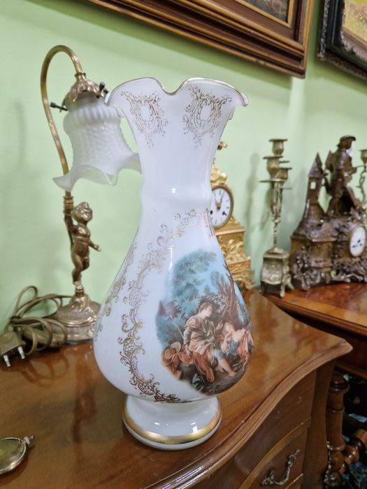 Страхотна антикварна френска колекционерска ваза Опалин