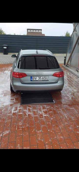 Vând Audi A4 2.0 Diesel ,Automat 8+1 An 2010 toate schimburile făcute recent, primul propietar in romania! Tel 07******09 !
