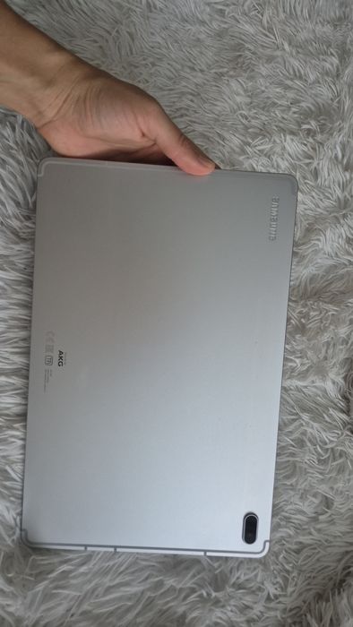 Продаю ПЛАНШЕТ недорого!