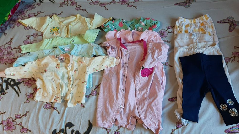 Продается пакет детских вещей