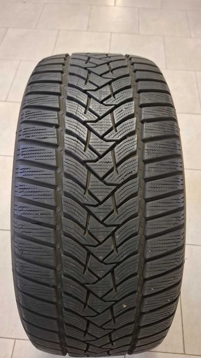 Зимна гума Dunlop 225 45 18