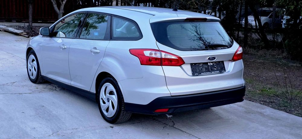 FORD Focus 2012 — imagine 5