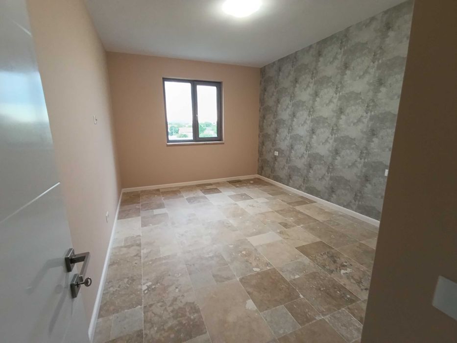 Închiriez apartament 2 camere Rm Vâlcea plus garaj