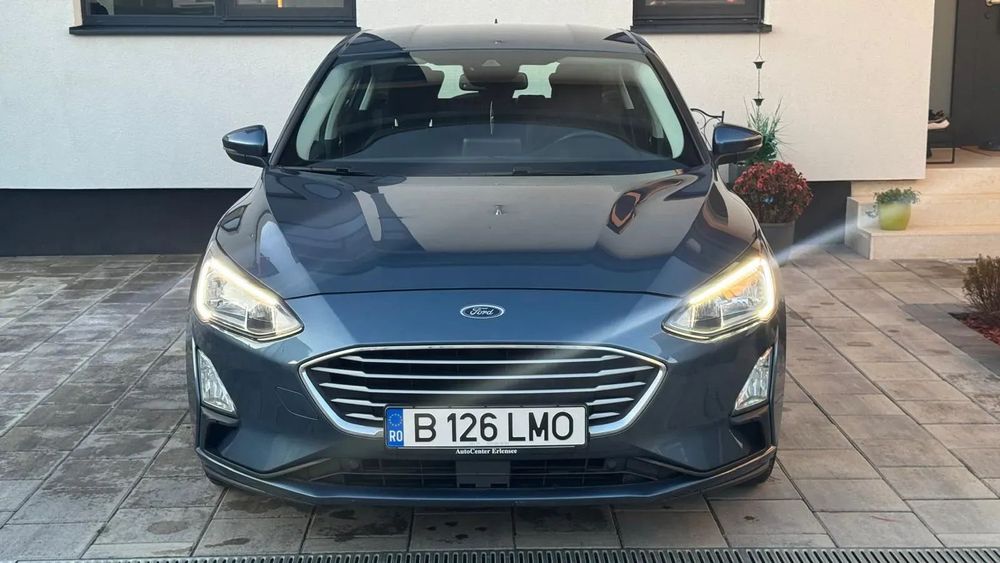 Ford Focus Focus Titanium - stare ca nou Optiuni de top !