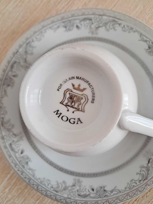 Serviciu cafea 12 piese din porțelan fin cu Filigran Platina, nou în cutie