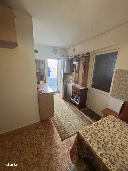 Casa 2 camere ,deschidere stradala , potential comercial ultracentral